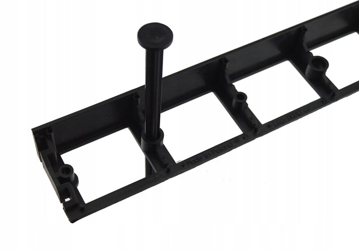 OBKT25 műanyag leszúró tüske ágyásszegélyhez